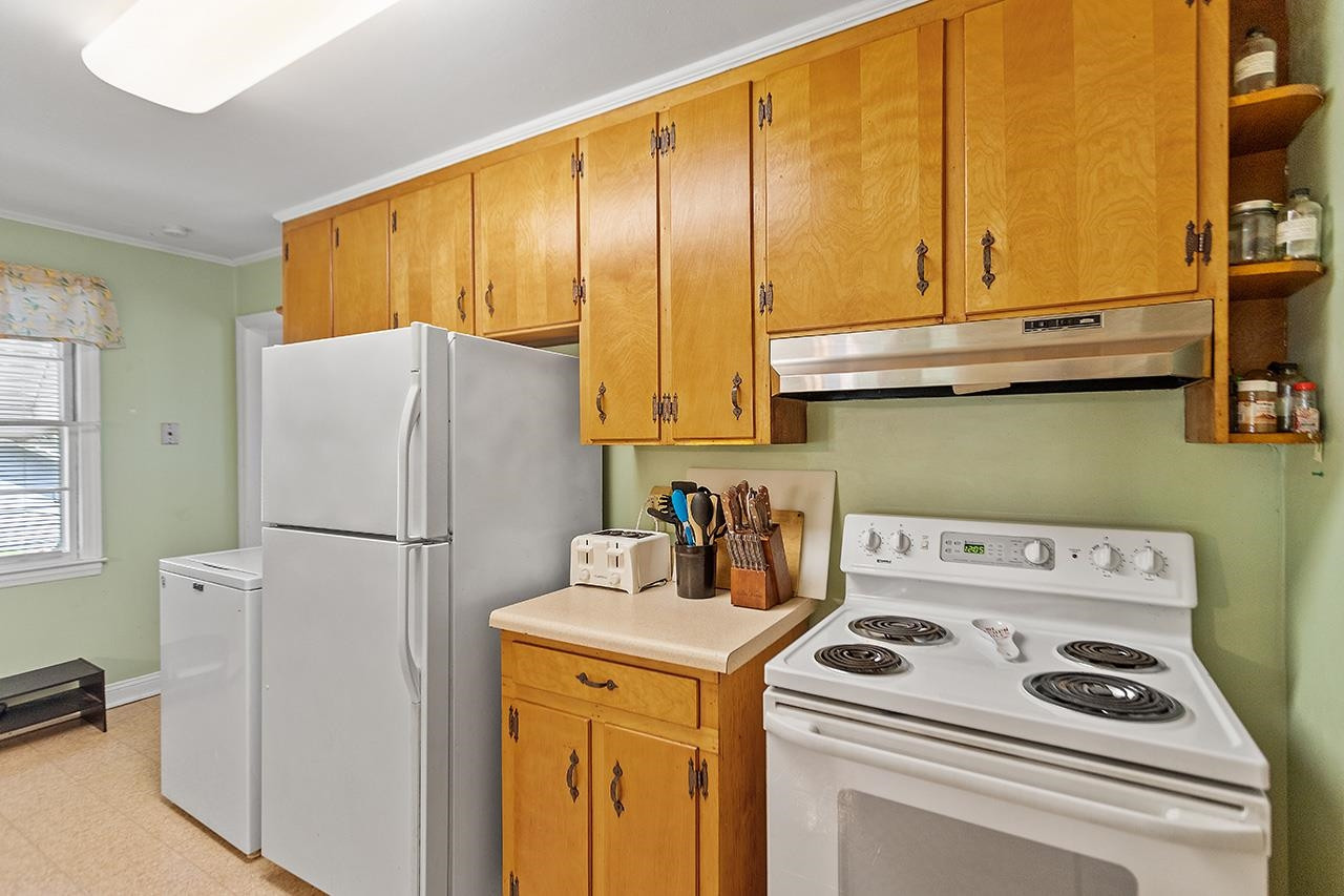 805 North King Charles Road Raleigh, NC 27610 - Photo 11 of 31 Photo 11