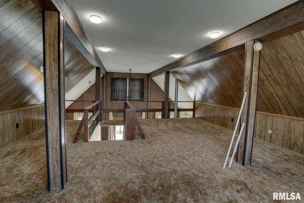 $193,000 | 1295 West Lakeshore Drive, Fowler, IL 62338