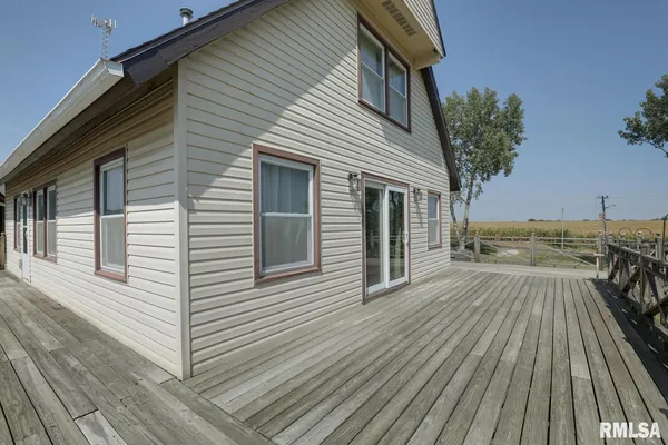 $193,000 | 1295 West Lakeshore Drive, Fowler, IL 62338