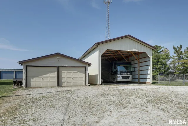 $210,000 | 1295 West Lakeshore Drive, Fowler, IL 62338