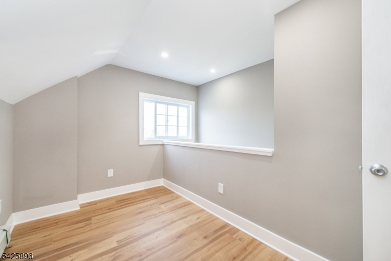 305 Quaker Church Road Randolph, NJ 07869 - Photo 13 of 20