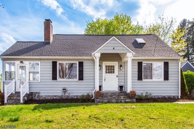 305 Quaker Church Road Randolph, NJ 07869 - Photo 2 of 20