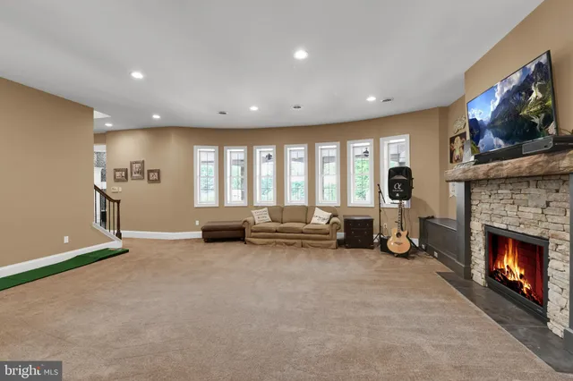 $3,000,000 | 32 Stonehill Drive, Mohnton, PA 19540