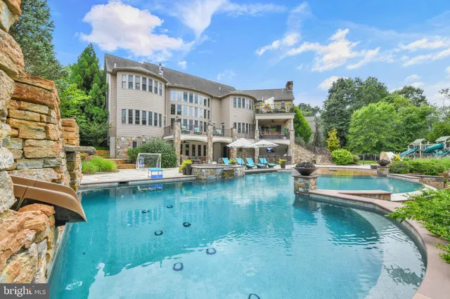 $3,000,000 | 32 Stonehill Drive, Mohnton, PA 19540