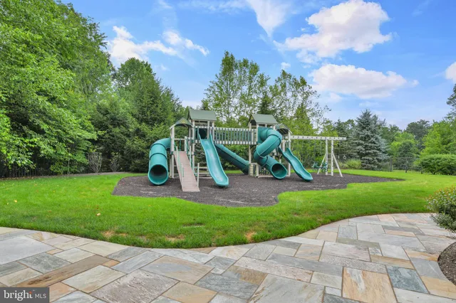 $3,000,000 | 32 Stonehill Drive, Mohnton, PA 19540