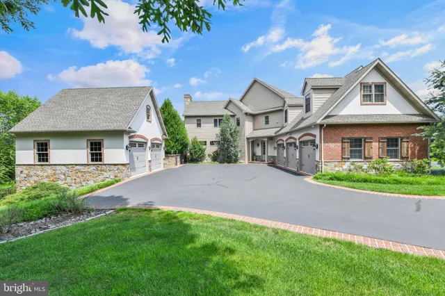 $3,000,000 | 32 Stonehill Drive, Mohnton, PA 19540