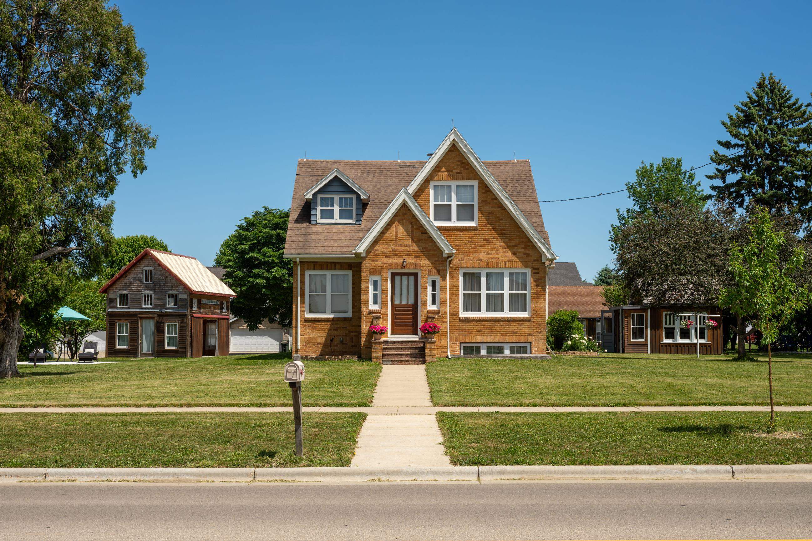 1145 North Bird Street Sun Prairie, WI 53590 - Photo 2 of 45