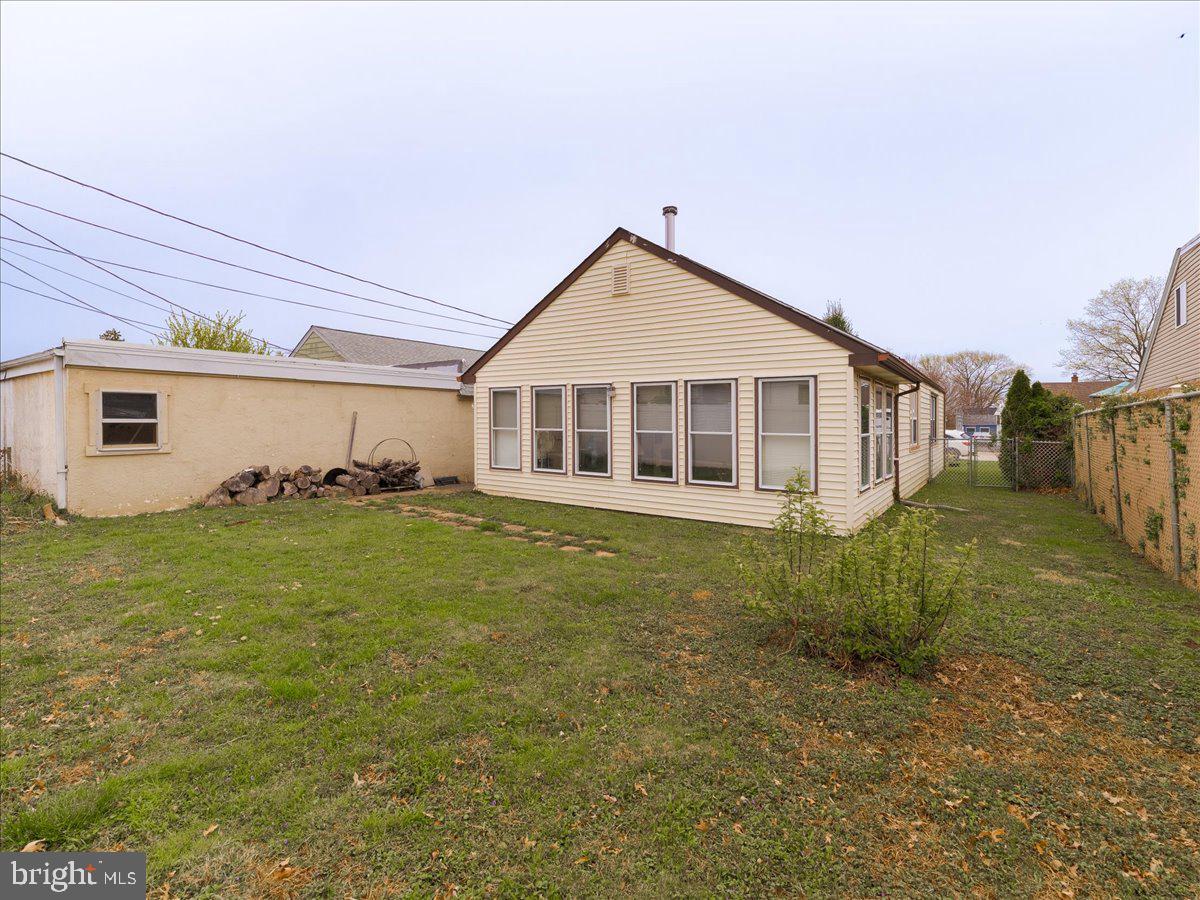 9214 Annapolis Road Philadelphia, PA 19114 - Photo 4 of 28 Gallery Image 4