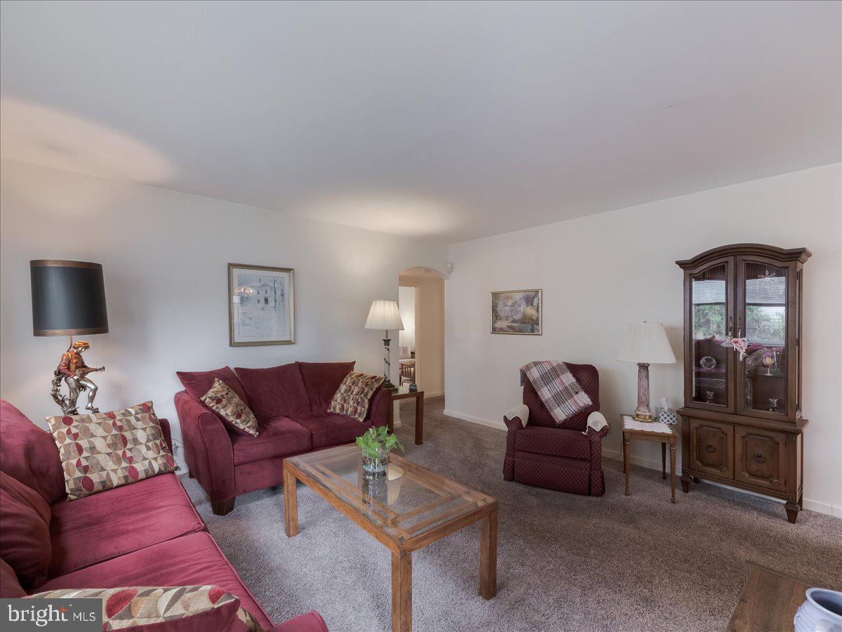 9214 Annapolis Road Philadelphia, PA 19114 - Photo 9 of 28 Gallery Image 9