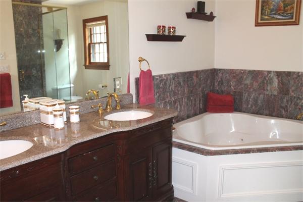 41 Walnut Street Lexington, MA 02421 - Photo 16 of 30 Gallery Image 16