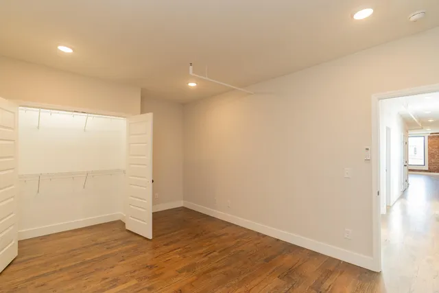 $2,300 | 614 East Main Street, Unit 202, Chattanooga, TN 37408