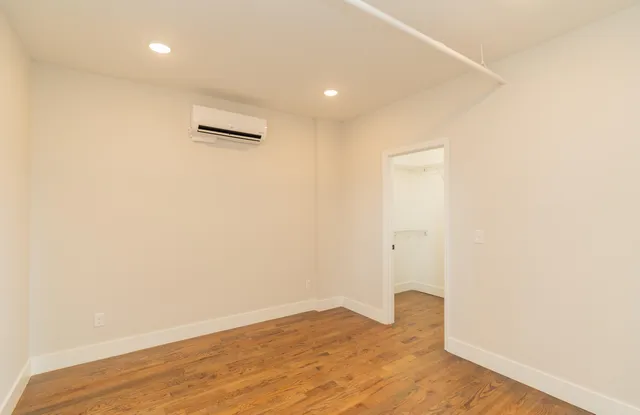 $2,300 | 614 East Main Street, Unit 202, Chattanooga, TN 37408