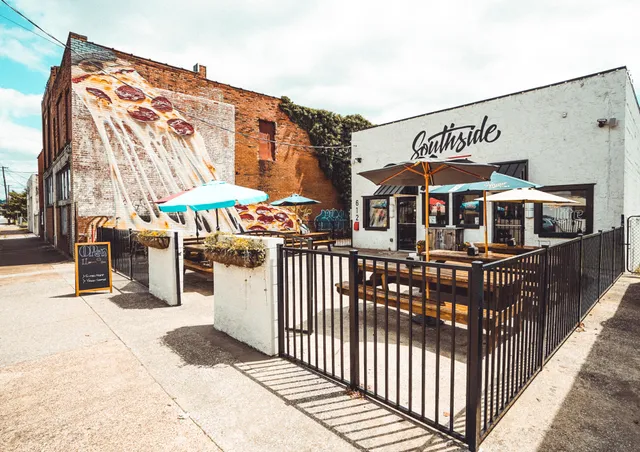 $2,300 | 614 East Main Street, Unit 202, Chattanooga, TN 37408