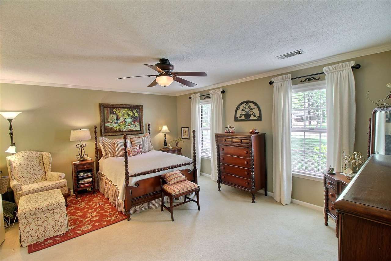 300 West White Road Collierville, TN 38017 - Photo 13 of 23