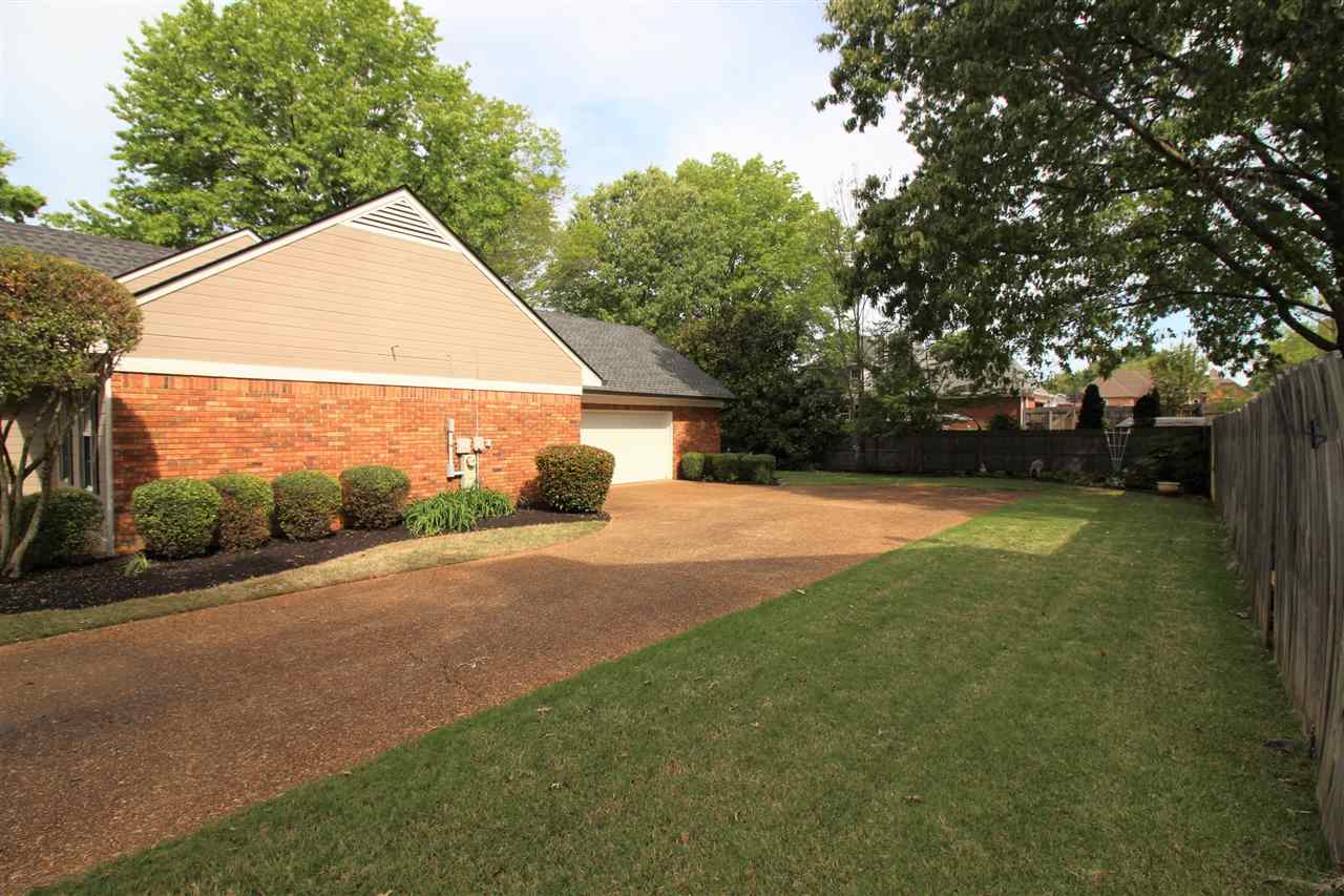 300 West White Road Collierville, TN 38017 - Photo 3 of 23