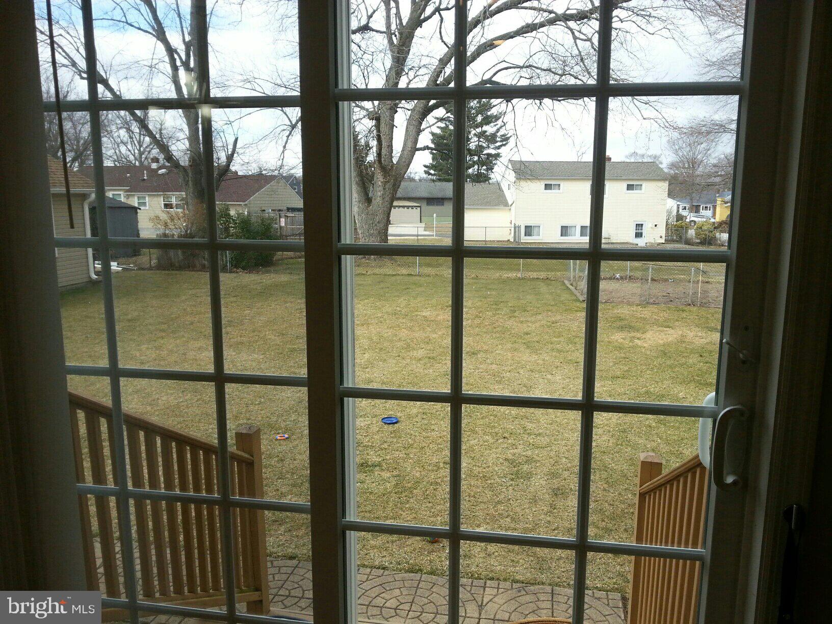 207 Dogwood Road Beverly, NJ 08010 - Photo 10 of 23 View to Backyard