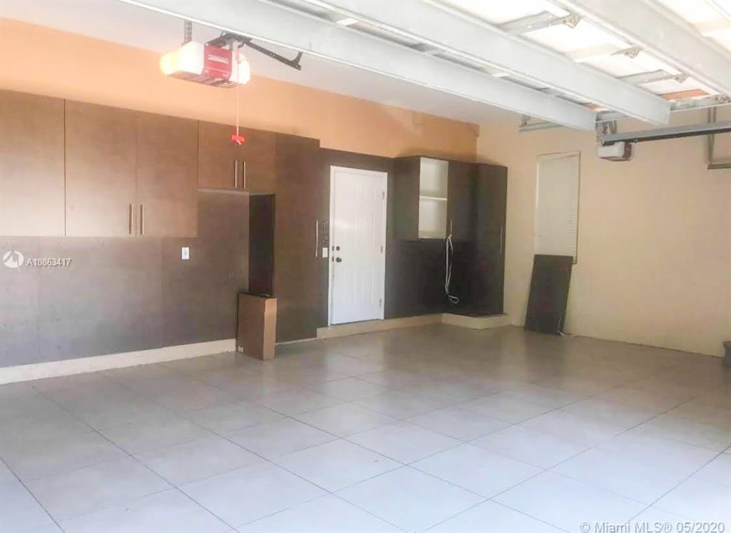 15651 Southwest 15th Street Davie, FL 33326 - Photo 42 of 47 a view of an empty room