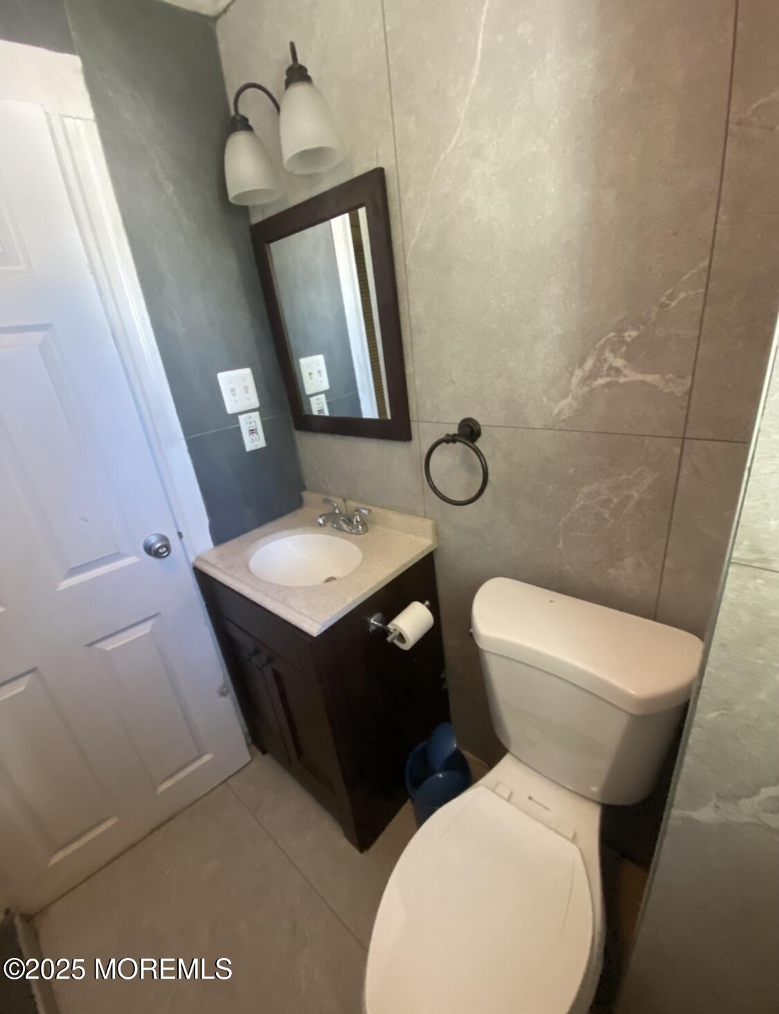 309 Hume Street Allenhurst, NJ 07711 - Photo 5 of 77 Unit D bathroom