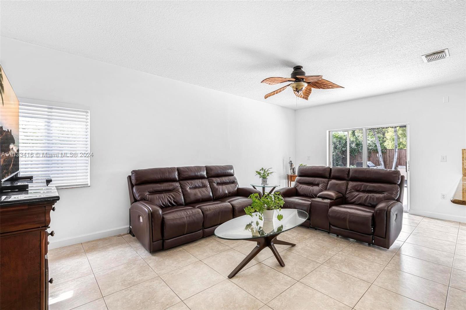 14408 Southwest 158th Path Miami, FL 33196 - Photo 9 of 41 Gallery Image 9