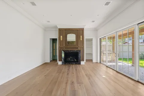 $2,750,000 | 1126 East 7 1/2 Street, Houston, TX 77009