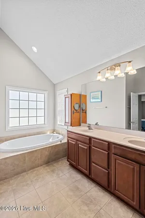 $539,900 | 600 Willbrook Circle, Sneads Ferry, NC 28460