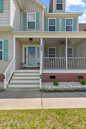 $539,900 | 600 Willbrook Circle, Sneads Ferry, NC 28460