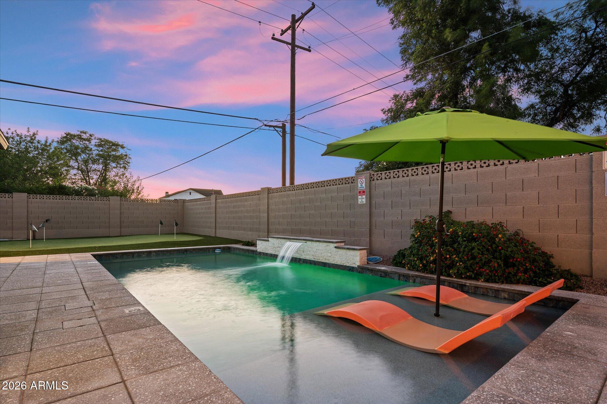 3802 East Piccadilly Road Phoenix, AZ 85018 - Photo 4 of 34