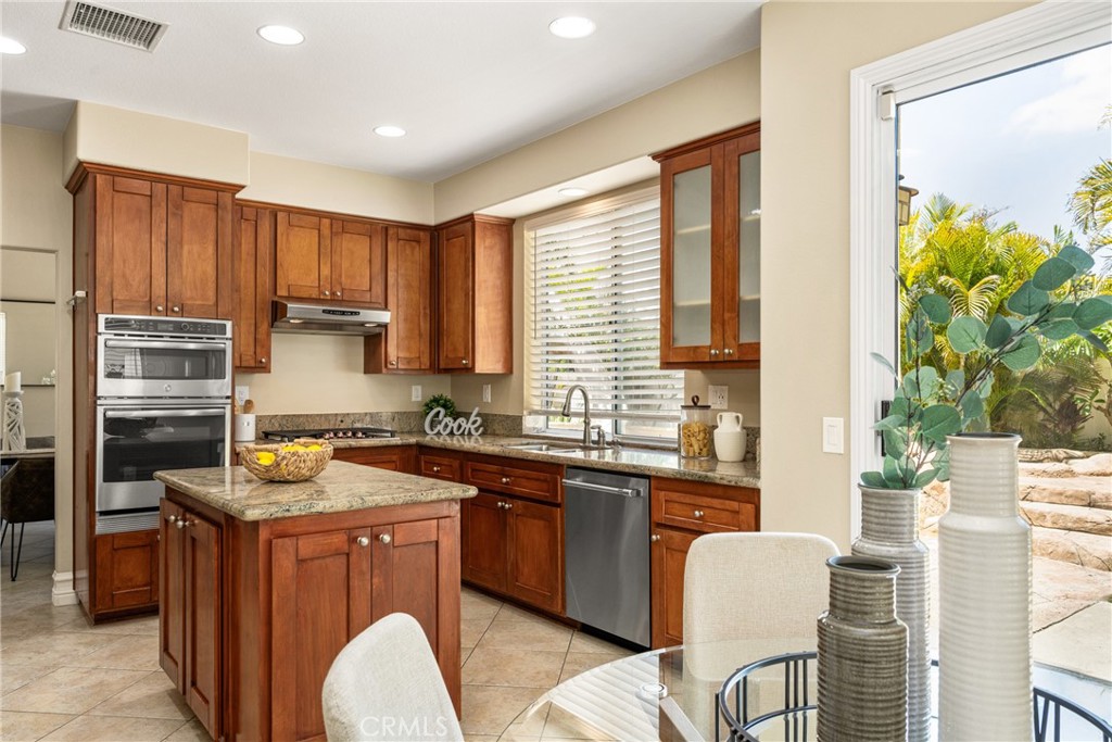 15 Coronado Lake Forest, CA 92610 - Photo 23 of 68