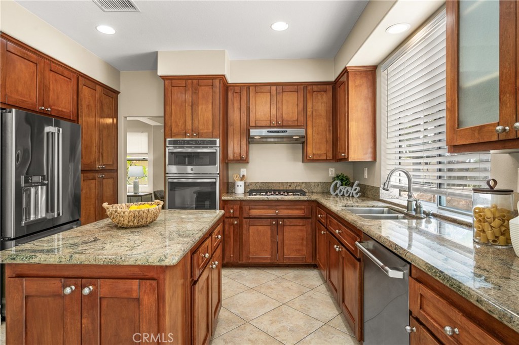 15 Coronado Lake Forest, CA 92610 - Photo 25 of 68