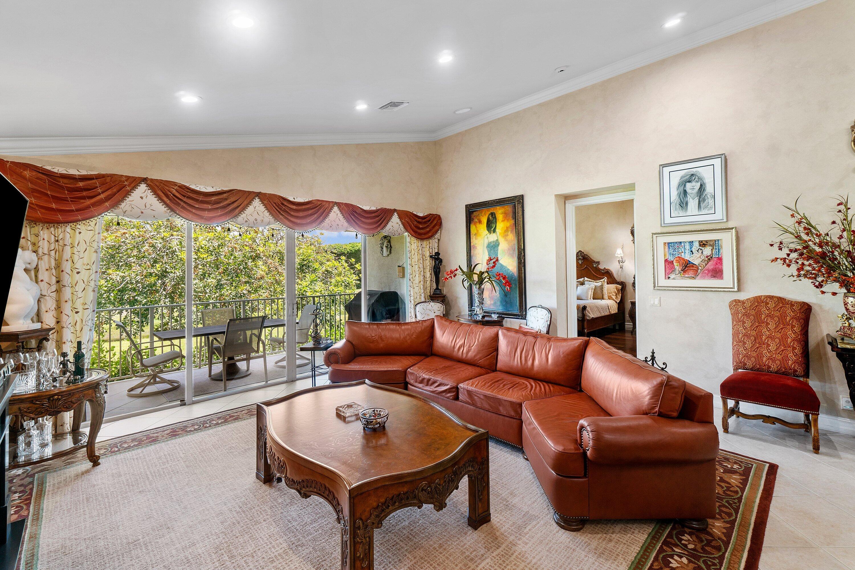 6181 Island Walk, Unit C Boca Raton, FL 33496 - Photo 10 of 37 Family Room