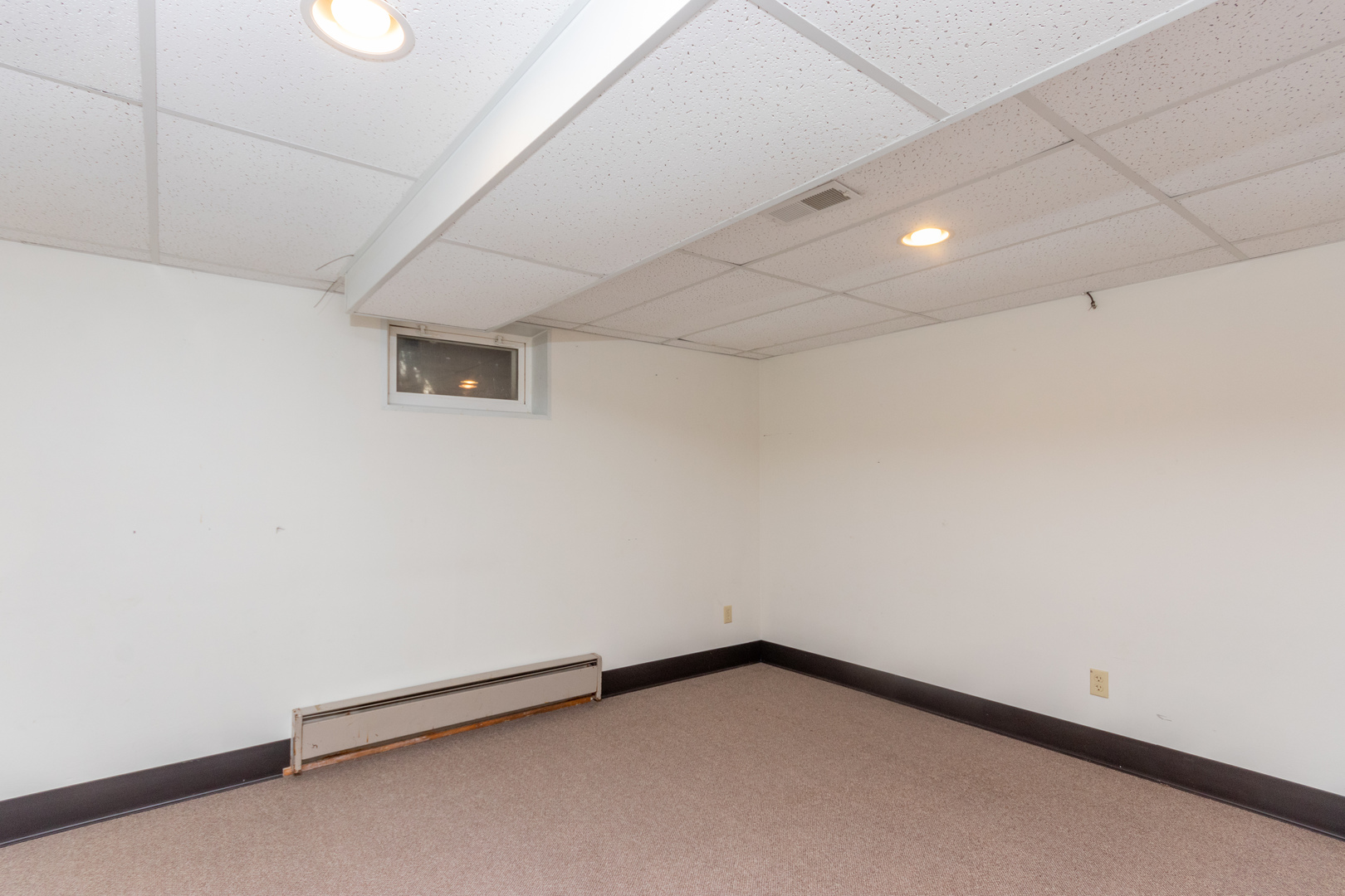 9096 Wesson Road Leland, IL 60531 - Photo 28 of 29 a view of an empty room