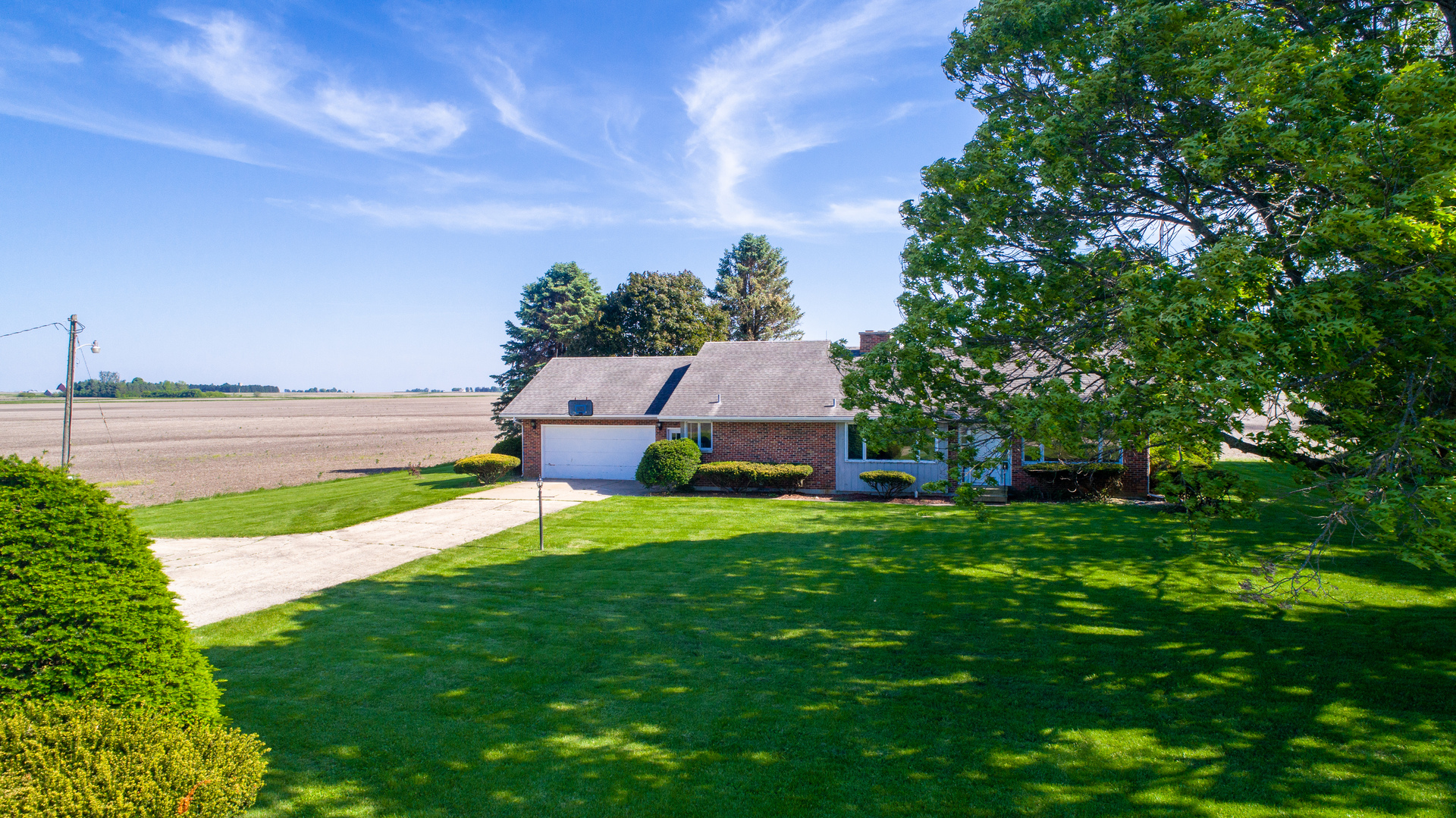 9096 Wesson Road Leland, IL 60531 - Photo 6 of 29 a view of a garden with an outdoor space