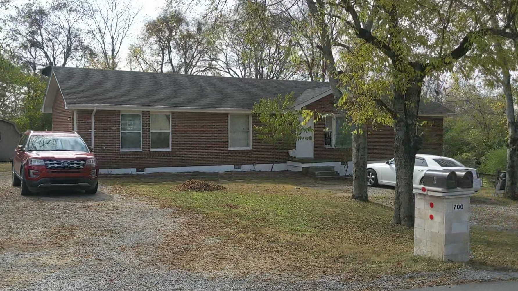 700 Blackstone Avenue Madison, TN 37115 - Photo 2 of 15 a house view with a garden space