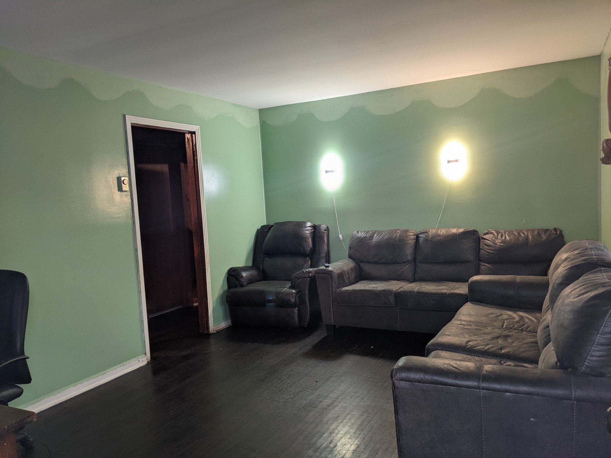 700 Blackstone Avenue Madison, TN 37115 - Photo 3 of 15 a living room with furniture and a wooden floor