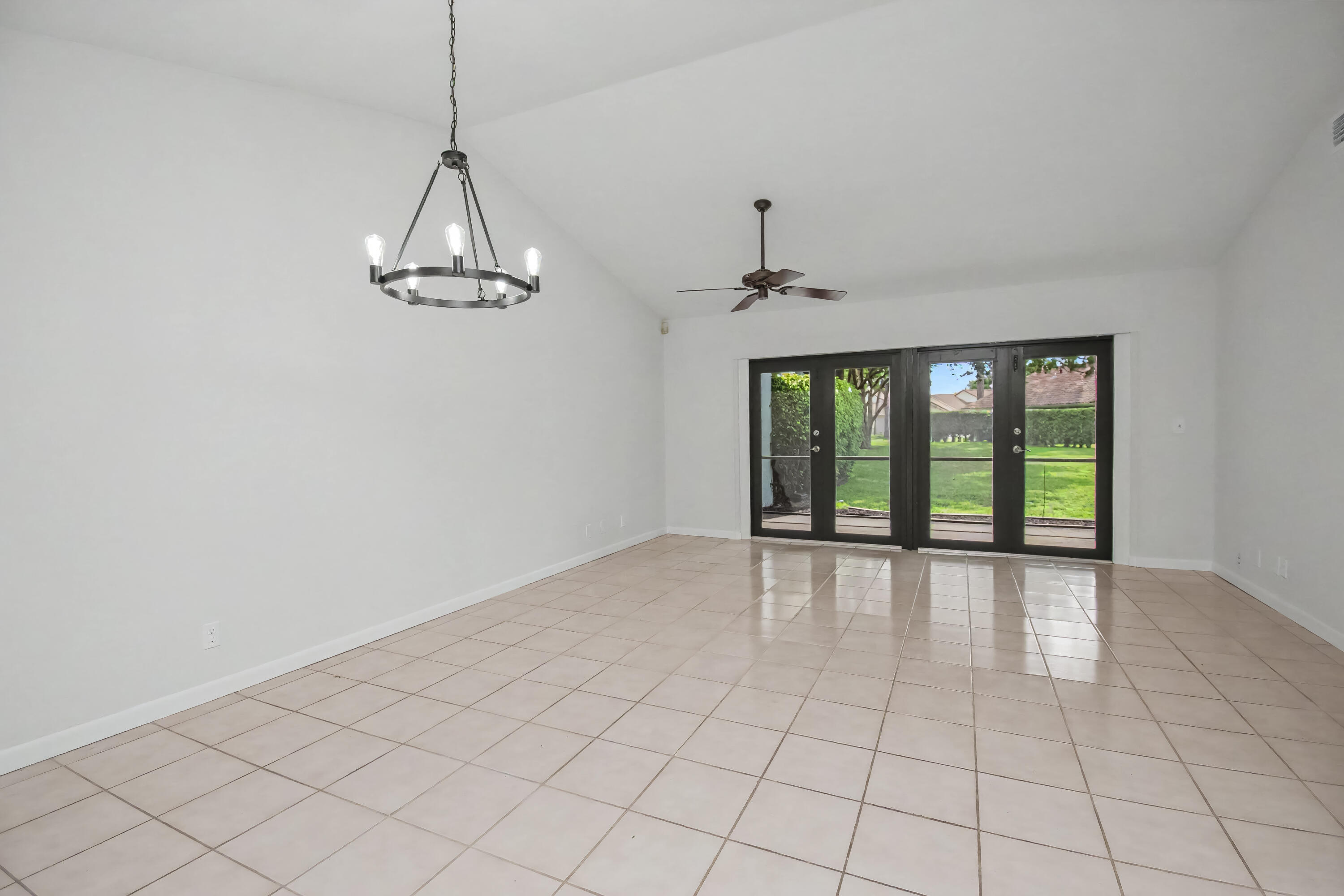 21642 Guadalajara Avenue Boca Raton, FL 33433 - Photo 6 of 30 16F09F7B-8A9C-4248-B50B-A4A71DCEA5D7