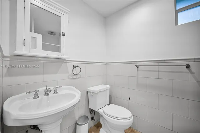 $1,855,000 | 150 Northeast 50th Terrace, Miami, FL 33137