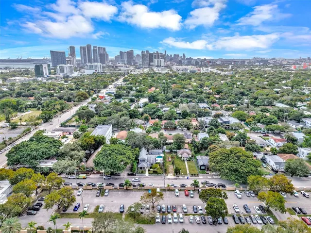 $1,855,000 | 150 Northeast 50th Terrace, Miami, FL 33137