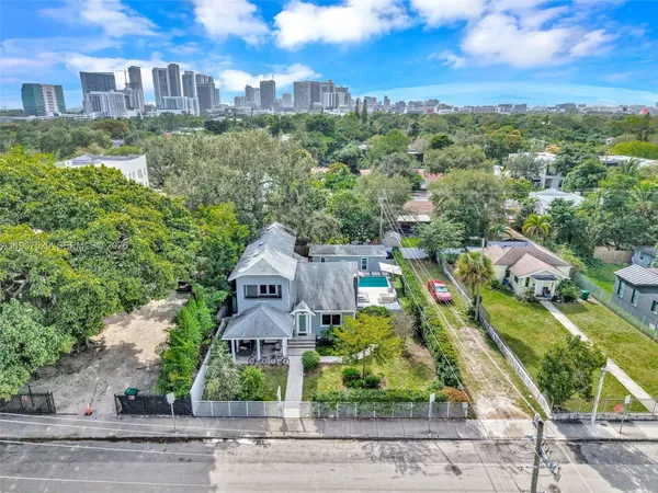 $1,855,000 | 150 Northeast 50th Terrace, Miami, FL 33137