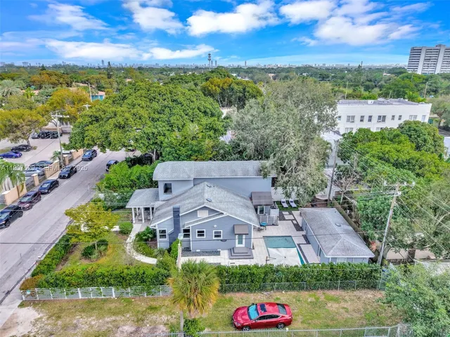 $1,855,000 | 150 Northeast 50th Terrace, Miami, FL 33137