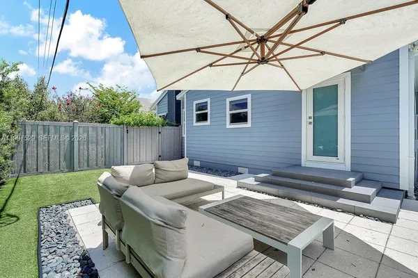 $1,855,000 | 150 Northeast 50th Terrace, Miami, FL 33137