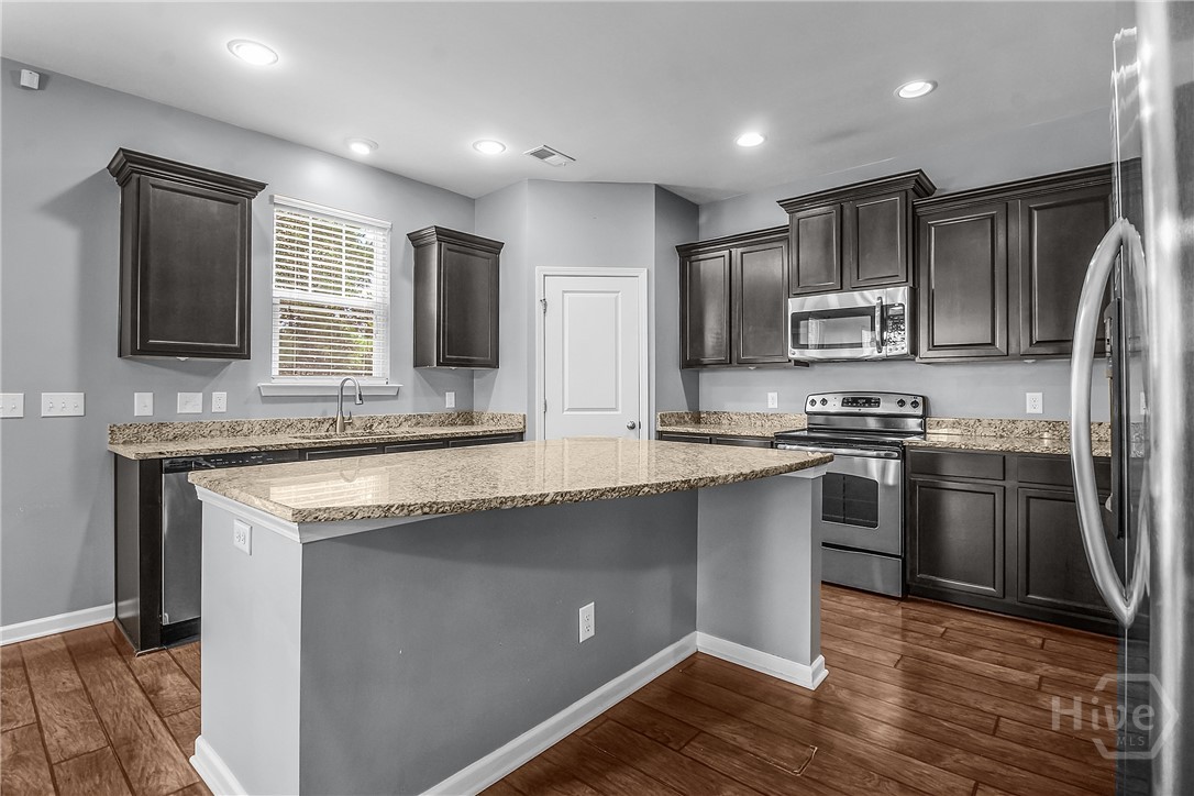 129 Winslow Circle Savannah, GA 31407 - Photo 8 of 50