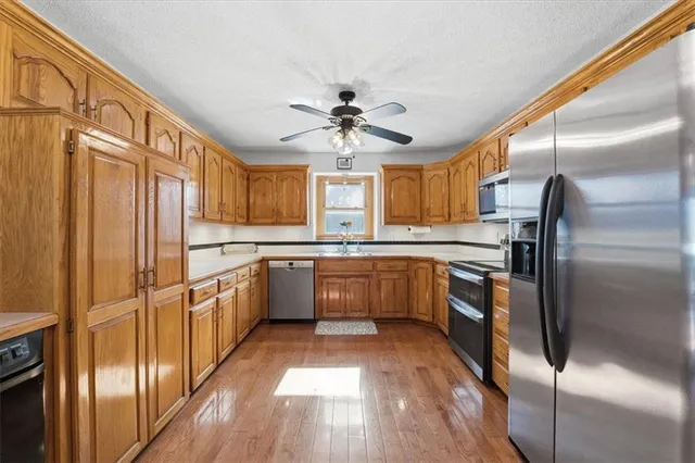 $475,000 | 23617 South Chadwick Drive, Peculiar, MO 64078