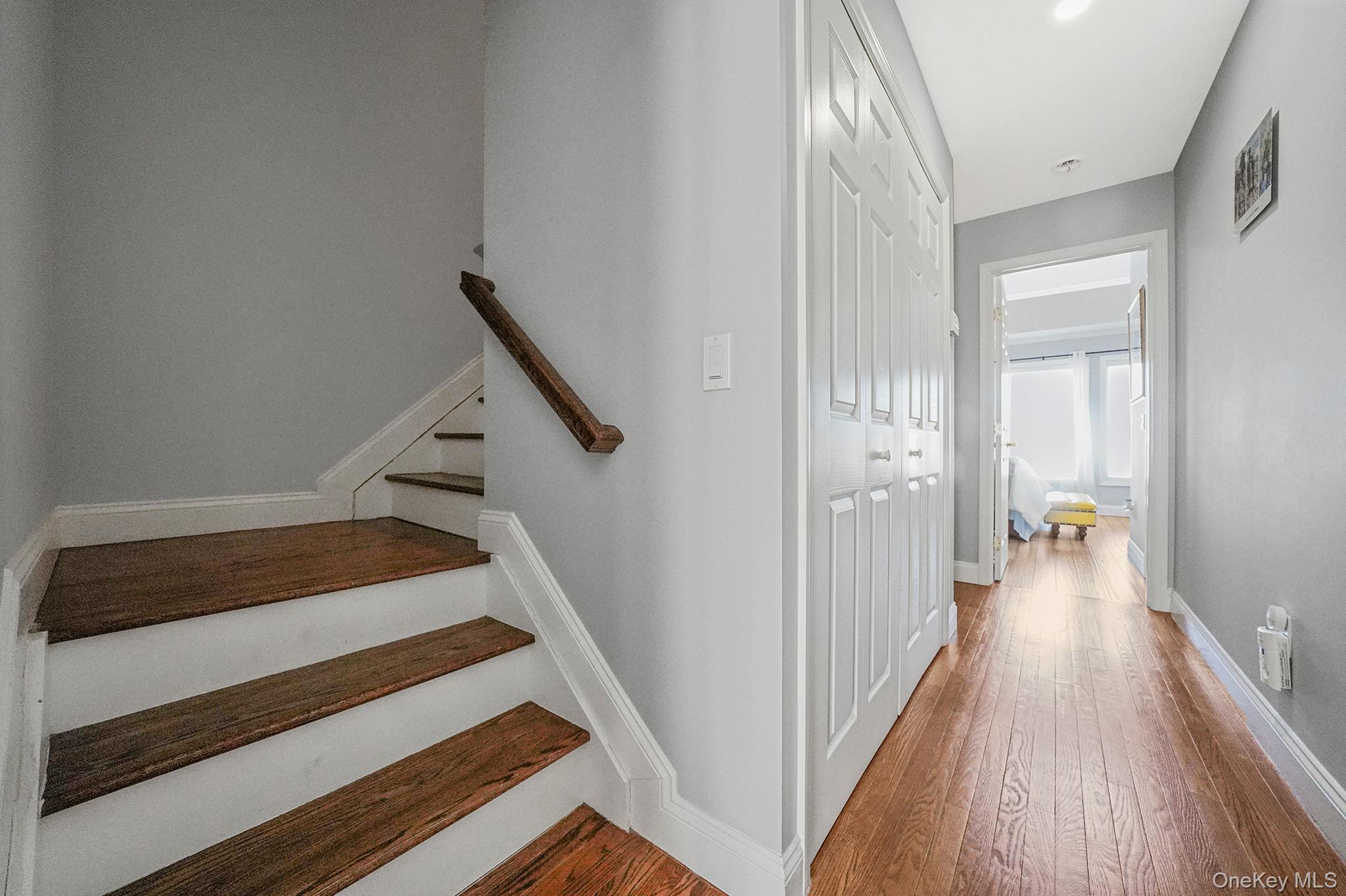 531 Ray Street, Unit 10 Freeport, NY 11520 - Photo 20 of 32 a view of entryway