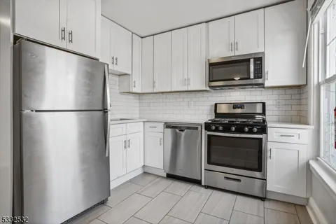 $3,200 | 60 2nd Street, South Orange, NJ 07079