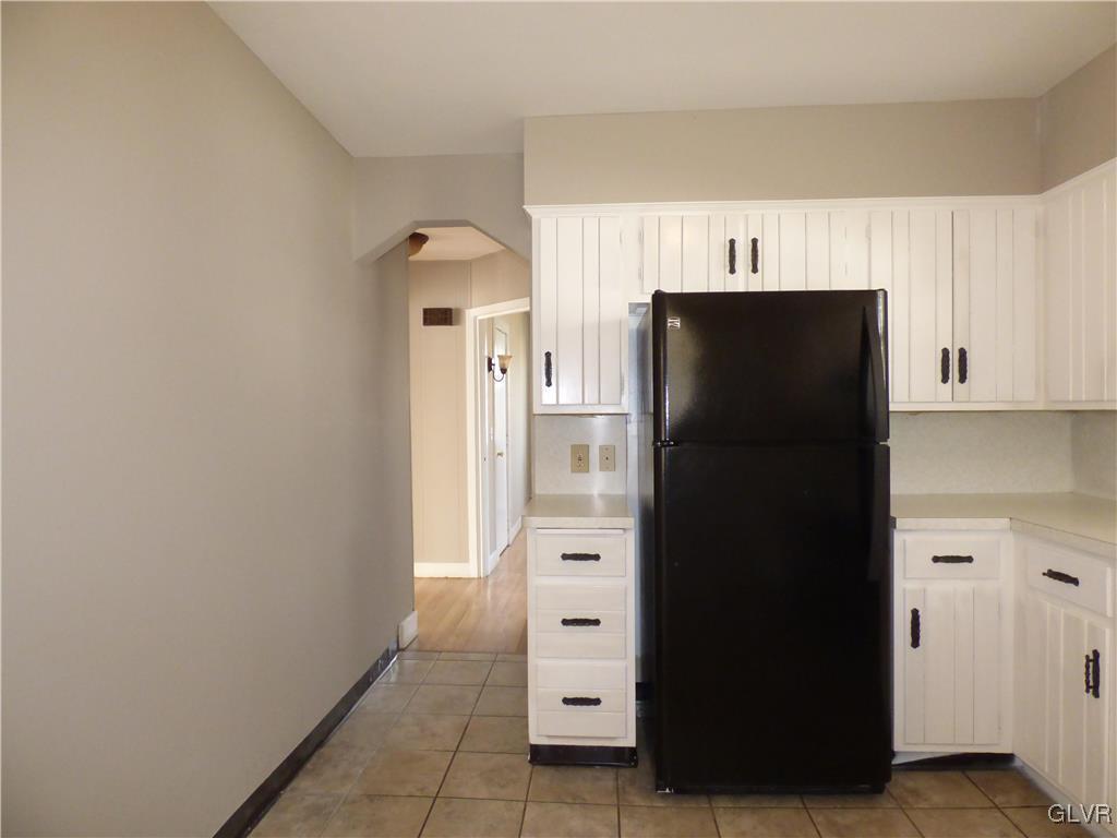 137 Lee Street Emmaus, PA 18049 - Photo 3 of 23