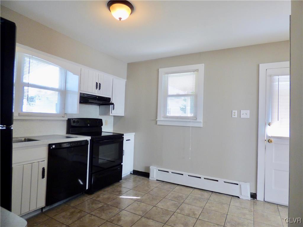 137 Lee Street Emmaus, PA 18049 - Photo 4 of 23