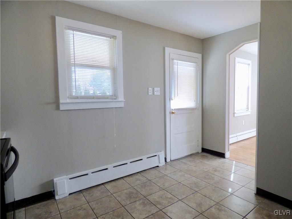 137 Lee Street Emmaus, PA 18049 - Photo 6 of 23