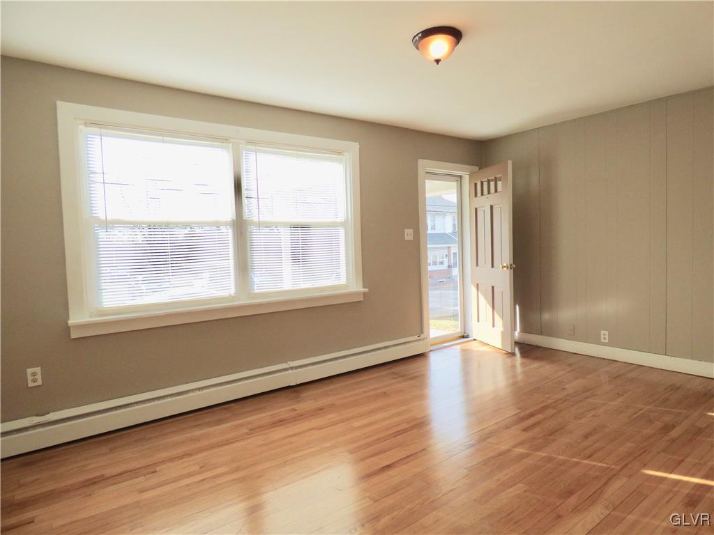 137 Lee Street Emmaus, PA 18049 - Photo 7 of 23