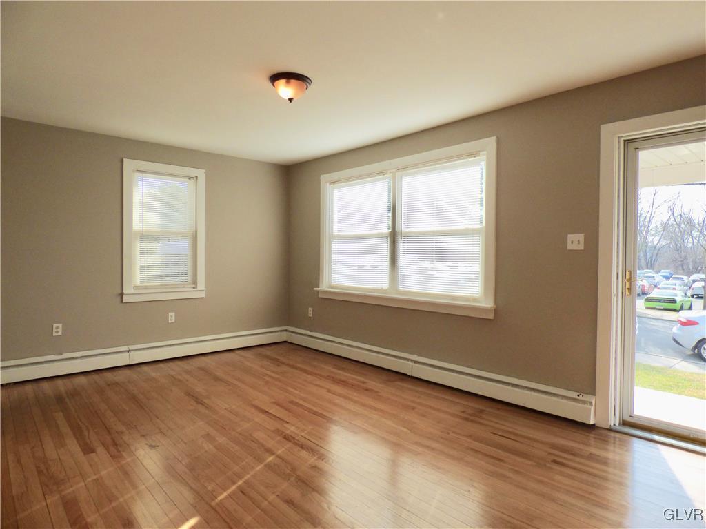 137 Lee Street Emmaus, PA 18049 - Photo 8 of 23