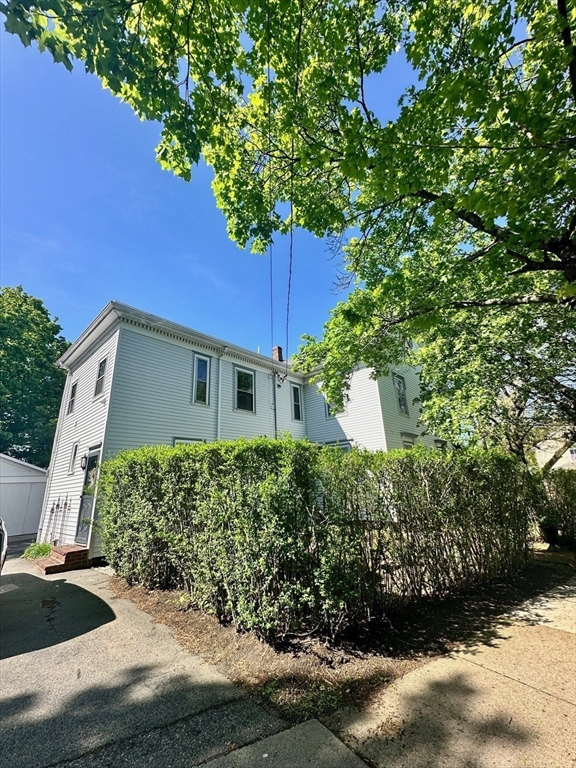 984 Chestnut Street, Unit 2 Newton, MA 02464 - Photo 2 of 16